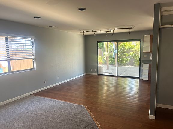 2nd image of 5357 Limerick Ave