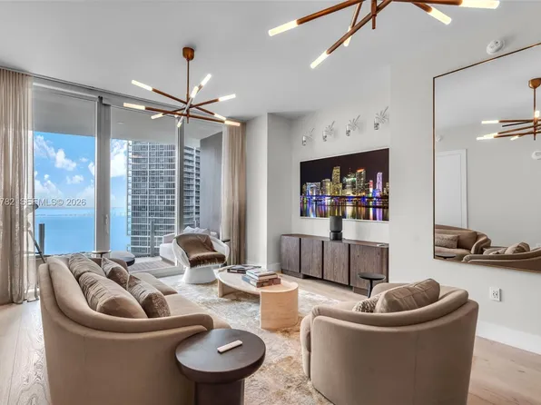 300 Biscayne Boulevard Way, Miami, FL