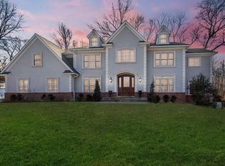 920 Meyersville Rd, Gillette, NJ 07933