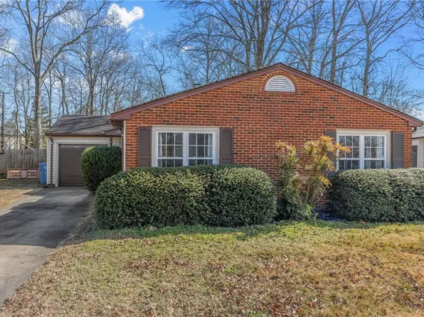 917 Sugar Tree Ct, Chesapeake, VA 23320