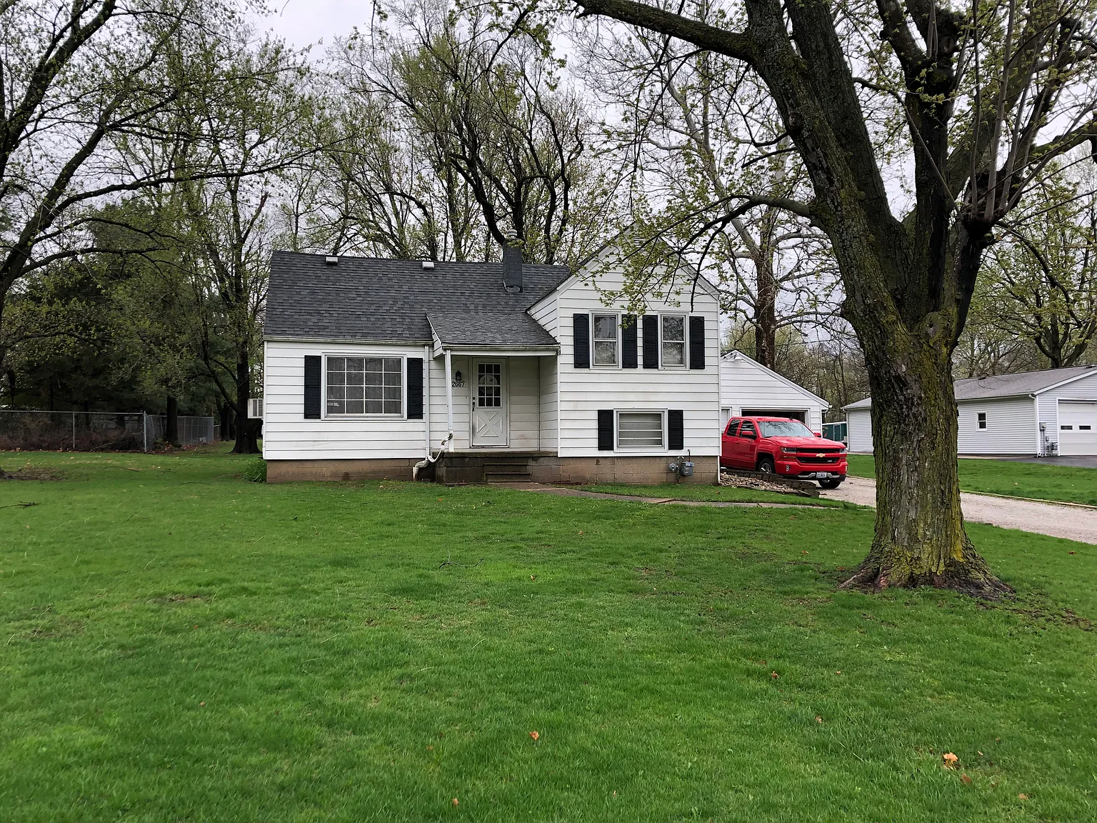 2667 E Mound Rd photo 1