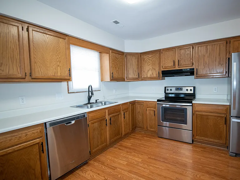 116 Pierre Pl — Photo 18
