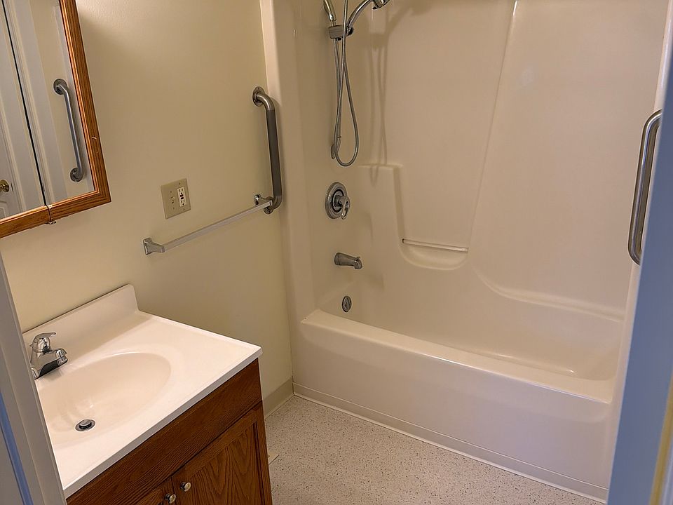 1st image of 6 Mill St Unit 1