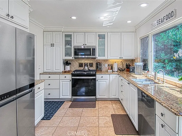 23842 Salvador Bay — Photo 7