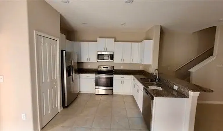9611 Mulberry Marsh Ln — Photo 3