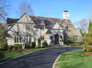 77 Cliff Rd, Wellesley, MA 02481