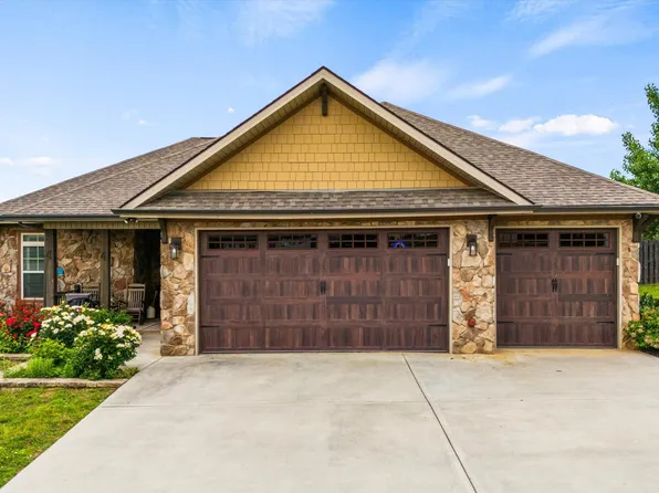 2222 Frewin Ct, Sevierville, TN 37876