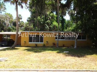 1083 Amanda Rd, Daytona Beach, FL 32114