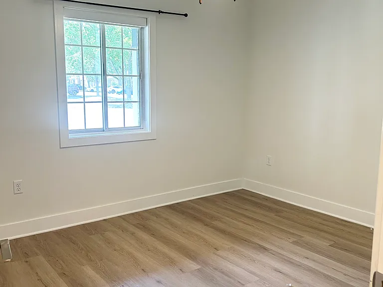 57 Monroe Ave #2 — Photo 10