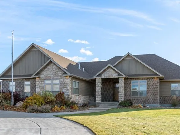 6138 Pheasant Dr, Ammon, ID 83401
