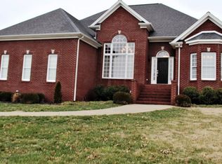 135 Oak Ridge Cv, Paducah, KY 42001