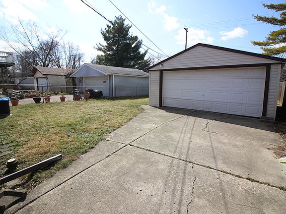 2nd image of 4430 Kingston St