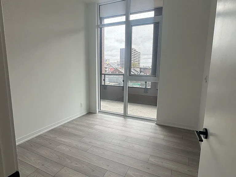 1182 King St W #224 — Photo 9