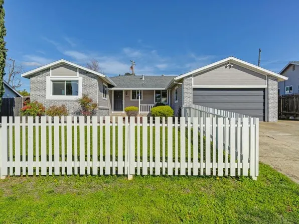 2605 Gilbert Way, Rancho Cordova, CA 95670