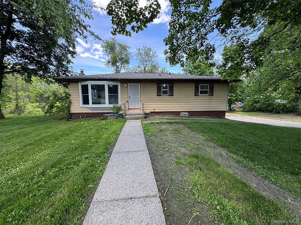 1st image of 1 Corine Drive