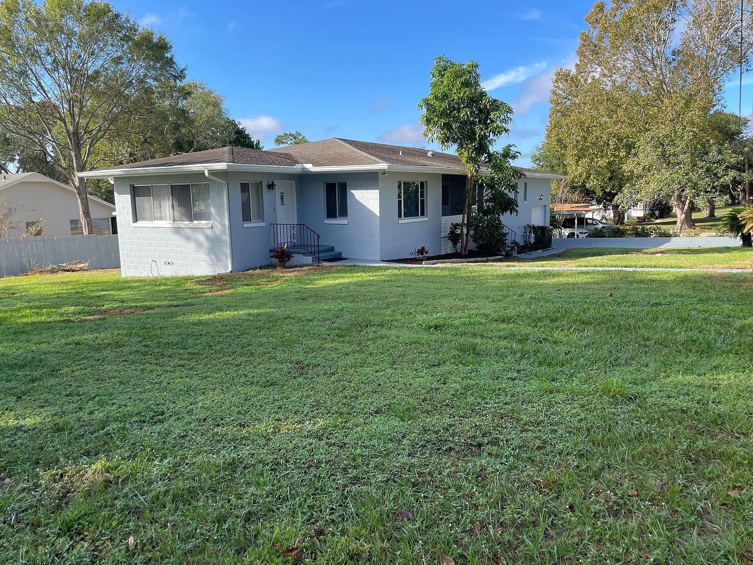 3 bed, 2.5 bath, 2124 sqft, $2,500 — Photo 1