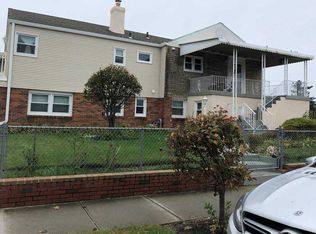 210 E Walnut St, Long Beach, NY 11561