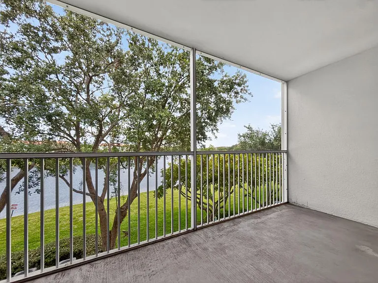 13055 SW 15th Ct — Photo 22