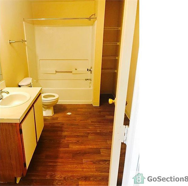 2nd image of 3330 E 7th Ave APT 6