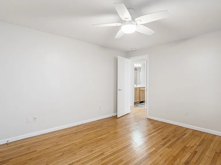 830 S Lake St #1 — Photo 10