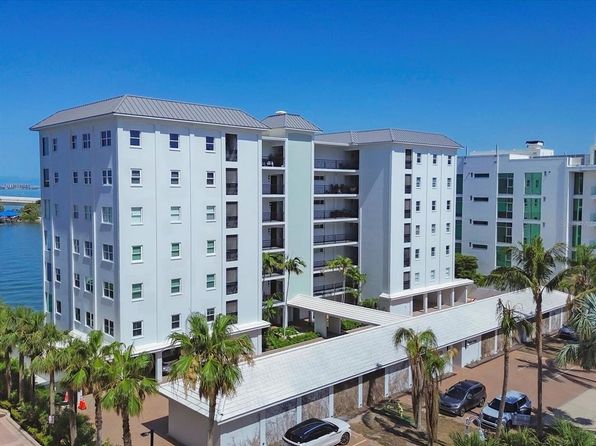 226 Golden Gate Point APT 63