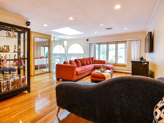 5th image of 2515 Coral Ct