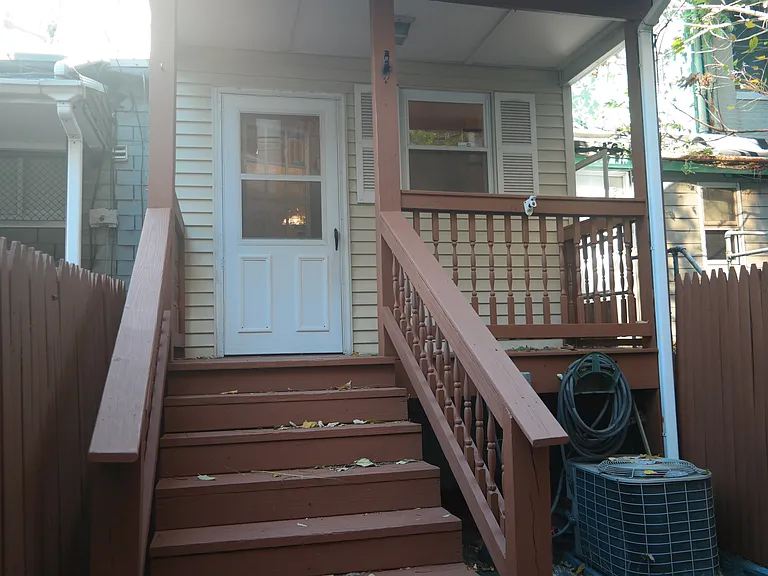 1145 W Hamburg St — Photo 19