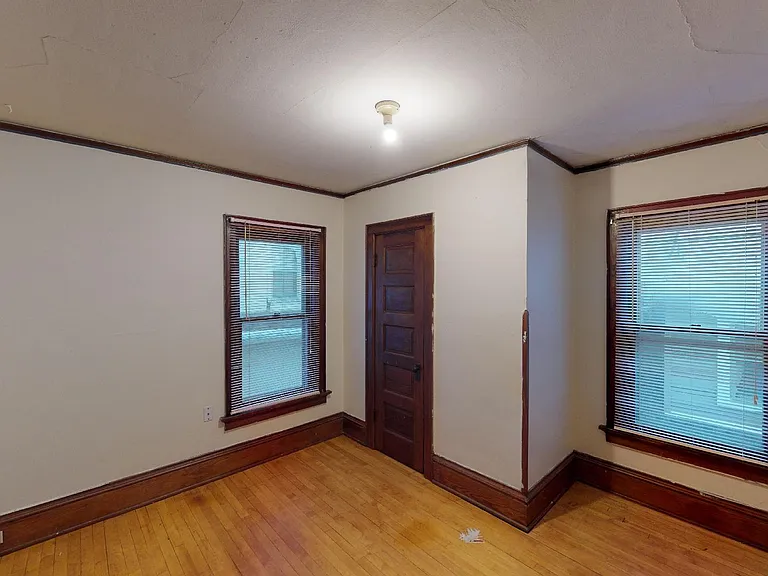 1728 Van Hise Ave — Photo 6
