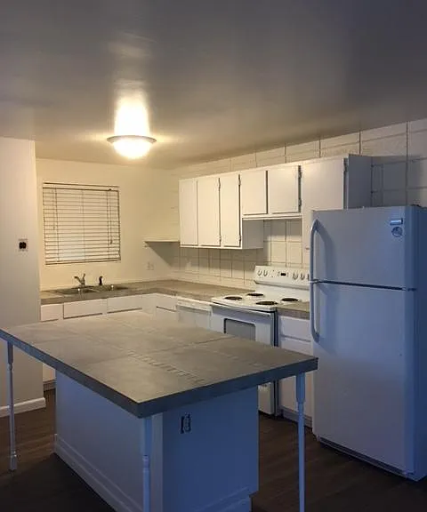 174 N Canyon Rd #3 — Photo 4