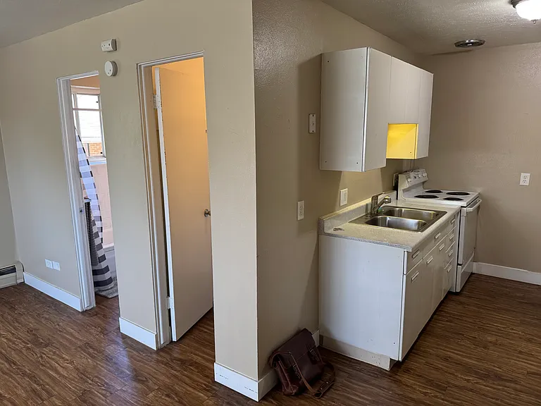 1680 Akron St #203 — Photo 7