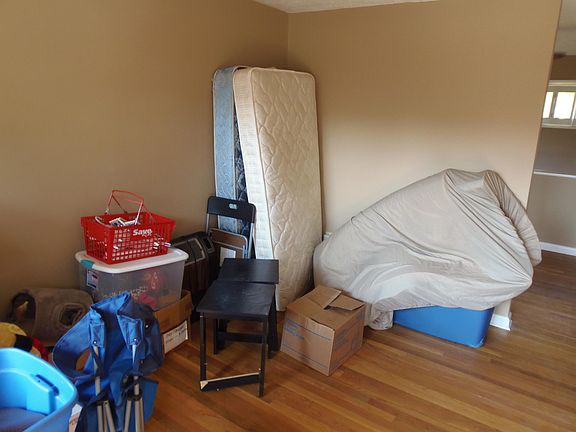 4th image of 2084 Saint Christopher Dr