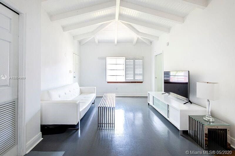 1st image of 1605 Euclid Ave APT 2A