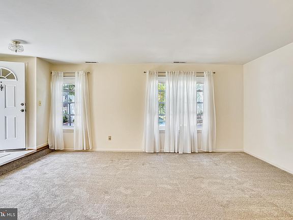 3rd image of 8357 Stationhouse Ct