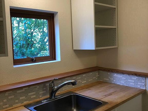 Kitchen sink