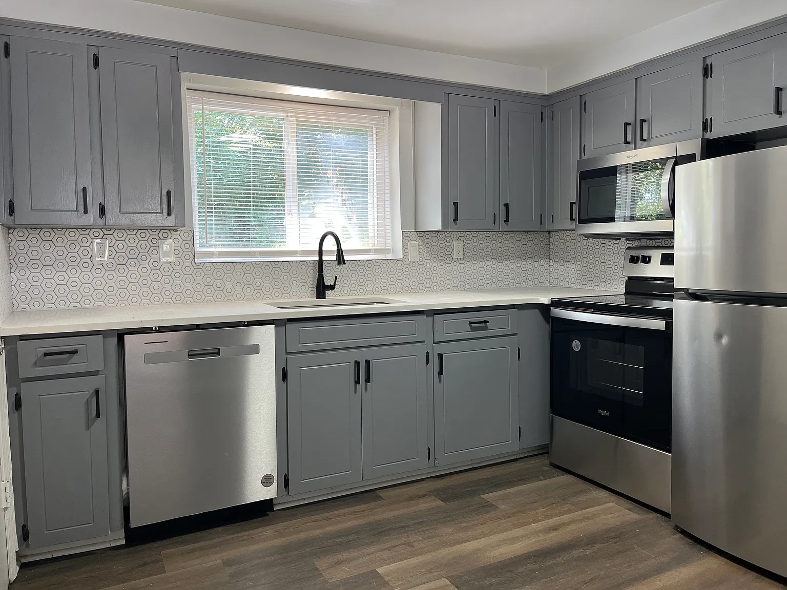 2 bed, 950 sqft, $1,175 — Photo 3