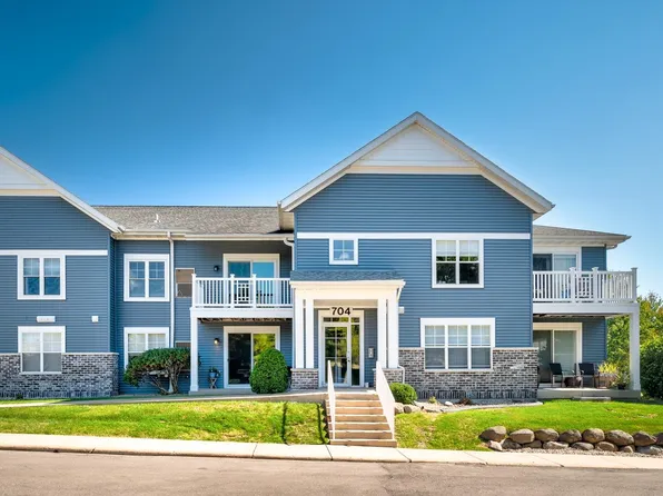 704 Herndon Dr APT 204, Madison, WI 53718