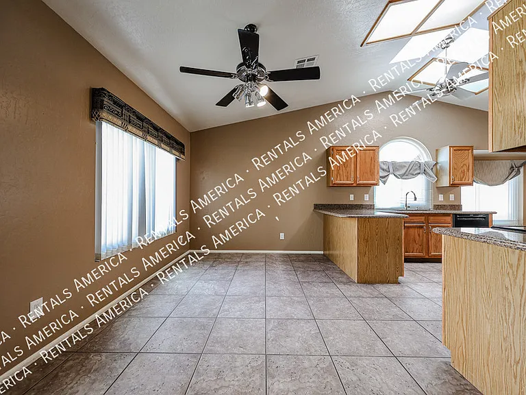 3160 W Frankfurt Dr — Photo 10