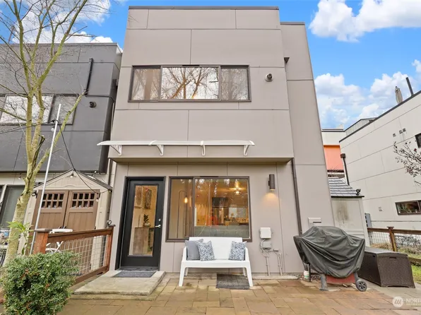 2130 NE 89th Street, Seattle, WA 98115