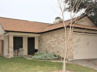 521 Rattan Dr, Victoria, TX 77901