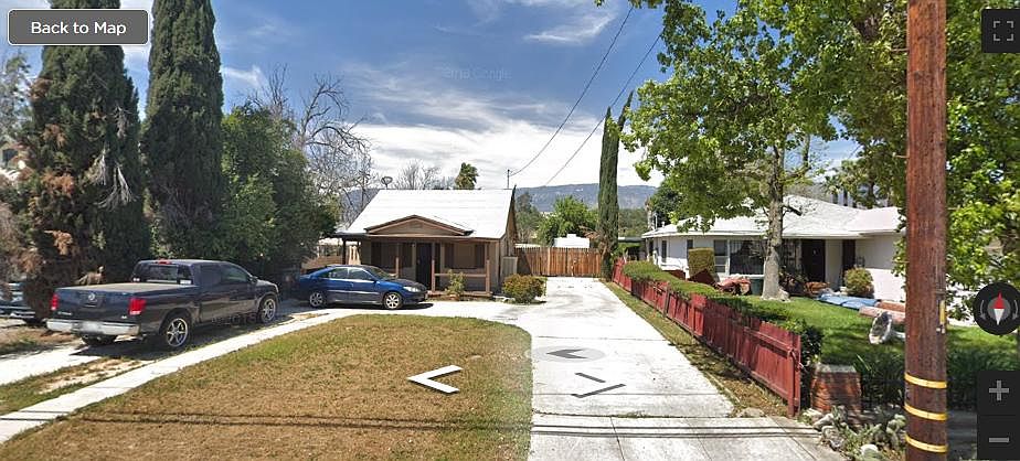 2nd image of 364 E 16th St