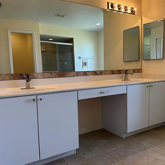 8171 Rocliff Ave — Photo 17