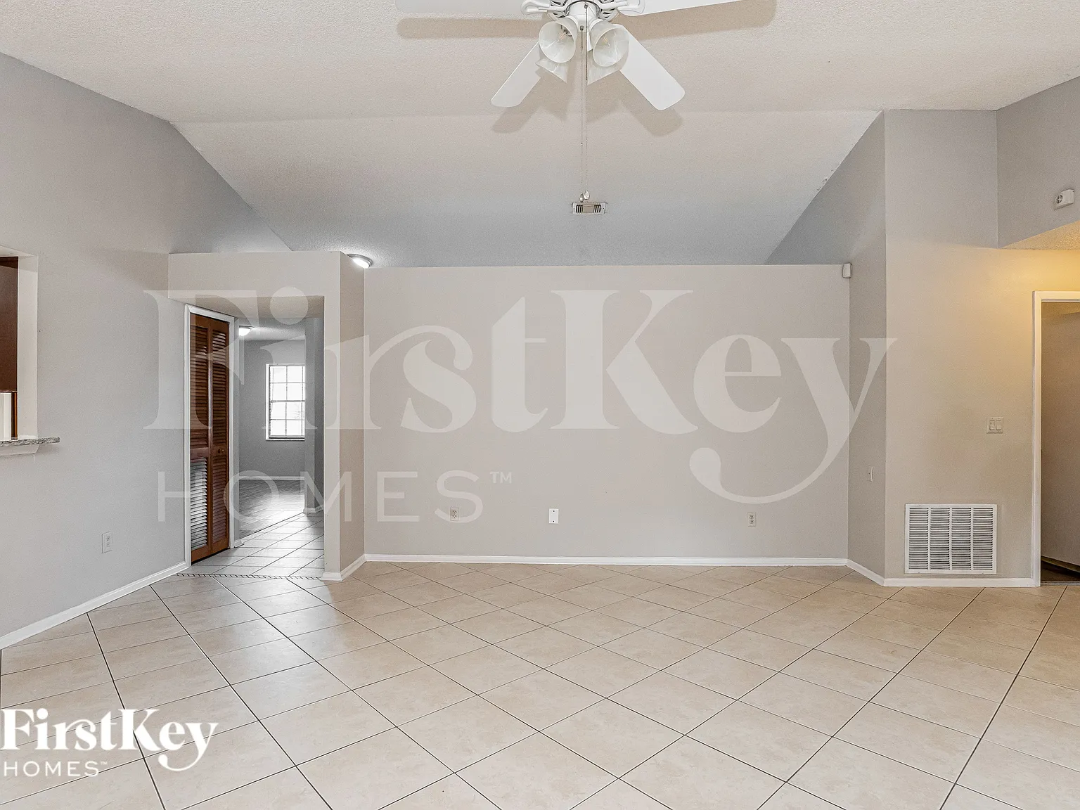 3 bed, 2.0 bath, 1796 sqft, $1,990 — Photo 4
