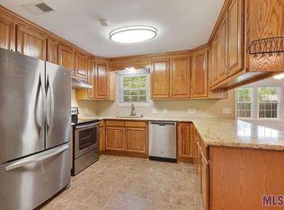560 Fontainebleau Dr, Baton Rouge, LA 70819