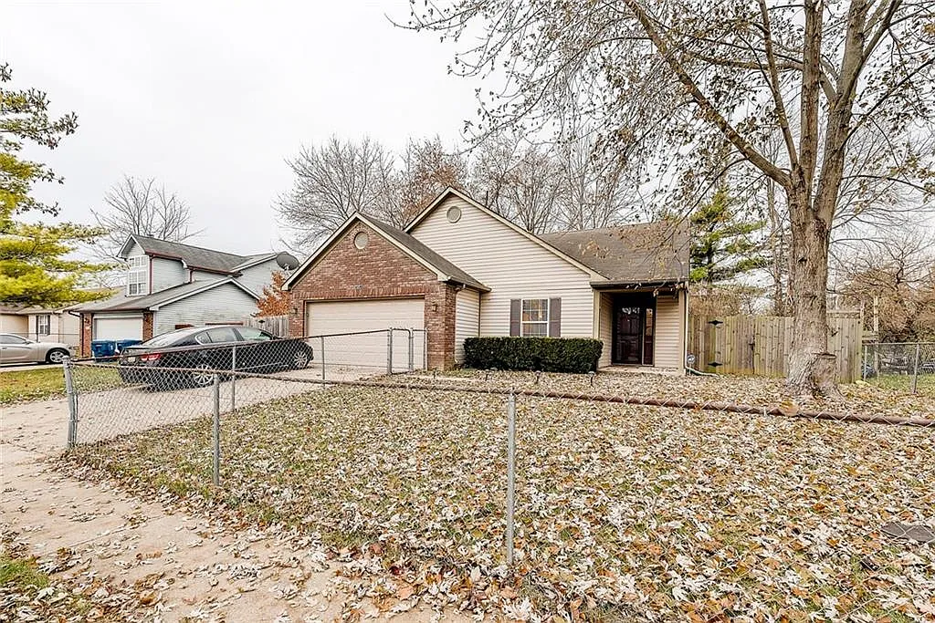 2420 Treasury Row photo 1