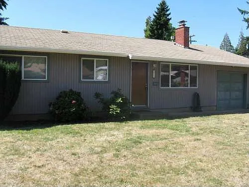 275 SW Laurel St photo 1