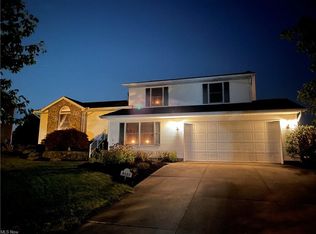 2164 Crestwood St, Alliance, OH