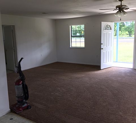 4th image of 296 W Fm 2555