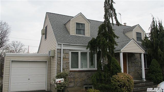 1st image of 352 Nursery Ln