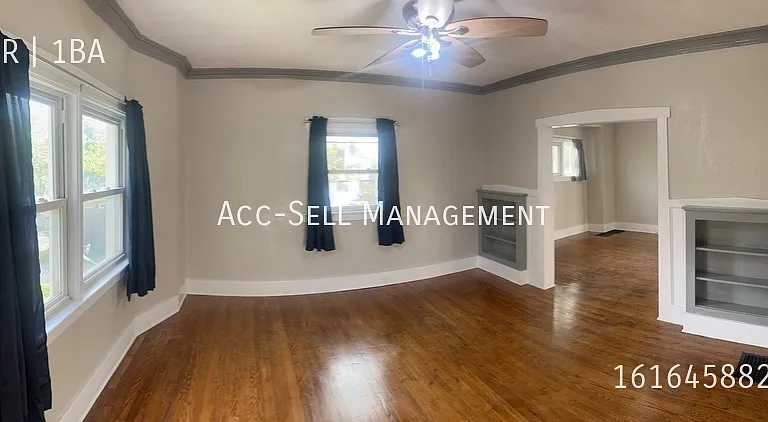 235 Page St NE #235 — Photo 3