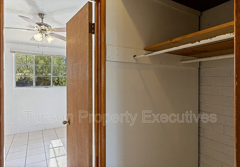 1615 E Adelaide Dr #4 — Photo 19